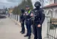 O angajată dintr-o primărie, suspectată de contrabandă cu țigări. Peste 100 de polițiști au descins la contrabandiști