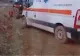 Acuzații dure la CJ Iași după ce un bebeluș și un bărbat au murit pentru că ambulanțele s-au blocat în noroi. PSD cere demisia lui Costel Alexe