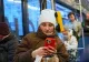 Rusia, offline: Moscoviții folosesc stații, pagere și hărți pe hârtie după ce Putin ar fi cerut blocarea accesului la internet
