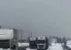 Ninsori ca în plină iarnă înainte de Paște: TIR-uri blocate în Pasul Tihuța, strat consistent de zăpadă la Borșa  |  FOTO & VIDEO