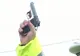 Focuri de armă trase de polițiști pe DN 7, după un accident. Doi tineri au ajuns în arest
