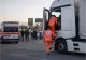 Șofer român, mort  în cabina TIR-ului, în Italia. Colegii l-au găsit fără suflare 