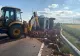 TIR cu cărămizi răsturnat peste o mașină, pe centura Timișoarei: un bărbat a murit, o femeie este în stare gravă - VIDEO