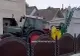 Accident spectaculos în Botoșani! Un primar a intrat cu tractorul pe trotuar, a lovit un tânăr și s-a oprit într-o casă