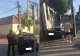 Accident grav într-o intersecție din Sibiu. O mașină a fost proiectată în zidul unei case-FOTO