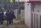 Adolescentă de 18 ani, agresată în propria locuință de trei bărbați mascați. Printre suspecți se află fostul iubit al victimei: minora a ajuns la spital cu mâna ruptă 