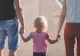 Fetiță din România, uitată într-o benzinărie din Ungaria. Familia se întorcea din Spania
