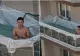 Piscină improvizată pe balcon, virală pe internet. Specialiștii avertizează asupra riscurilor ascunse ale unei astfel de idei