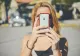 Se dau amenzi de 100 de euro pentru pietonii care folosesc telefonul pe trecerea de pietoni. Țara care pregătește reguli mai dure