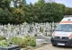 Medic aflat în concediu, intervenție salvatoare într-un cimitir. Un bărbat s-a prăbușit chiar pe mormântul tatălui doctoriței