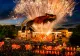 Festival spectaculos în China! „Peștele zburător” uriaș, de 10 metri, a transformat un sat antic într-o atracție pentru mii de turiști
