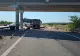 Trafic blocat spre București după ce un camion a lovit un picior de pod, pe A1: marfa s-a împrăștiat pe șosea