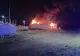 Incendiul de la hala de baterii din Buzău a fost lichidat. Motivul pentru care pompierii au rămas în zonă