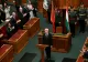 Este oficial, Ungaria are acum un nou președinte. Criticul lui Viktor Orban și-a preluat funcția în aplauzele parlamentului