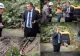 Radu Miruță, blocat în trafic pe Valea Oltului: „Am stat peste o oră în coadă”. Ca orice ministru, a rezolvat situația din telefon