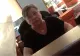A venit la primărie cu două pungi de monede să-și plătească taxele. Replica angajatei l-a pus în dificultate VIDEO