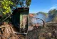 Incendiu devastator: o gospodărie a fost mistuită de flăcări după ce focul pentru vegetația uscată a scăpat de sub control
