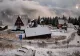 Iarna s-a instalat mai devreme în România. Ninsori, drumuri acoperite de zăpadă și intervenții ale utilajelor în zonele montane