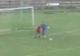 Italia: Un jucător i-a furat mingea cu mâna portarului şi a marcat! Arbitrul a validat golul!