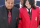 Michael Jackson îşi scosese tatăl din testamentul din 2002