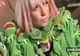 Lady Gaga a apărut la un interviu costumată în broscoiul Kermit, personaj al seriei Muppet