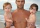 Ricky Martin a postat pe Twitter poze cu fiii săi, la un an după ce a devenit tată - FOTO