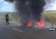 Autoturism în flăcări pe Drumul European, în judeţul Suceava 