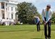 O partidă de golf cu Barack Obama costă 500.000 de dolari 