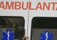 O ambulanţă s-a răsturnat de două ori pe un drum înzăpezit din judeţul Buzău