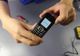 Cum să îţi construieşti un telefon solar. Îţi poate salva viaţa în situaţii-limită