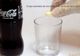 Ce se întâmplă cu un dinte care stă 24 de ore în Coca Cola. Experimentul care şochează
