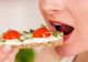 Cum slăbeşti fără să te abţii de la mâncare