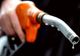 Explicaţia că în benzină se găseşte plumb