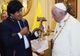 Cadoul bizar primit de Papa Francisc în Bolivia. Figura sa spune totul