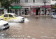 Prăpăd după ploaia torenţială de 60 de minute, în oraşul Bârlad: apă de jumătate de metru pe străzi
