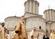 Patriarhia iese la atac: "Biserica Ortodoxă plăteşte taxe la stat. Nu avem privilegii fiscale"