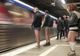 "No Pants Subway Ride": Bucureştenii, invitaţi să circule cu metroul fără să poarte pantaloni
