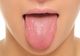 Ţine limba lipită de cerul gurii şi respiră aşa timp de 60 de secunde. Ceva uimitor se va întâmpla