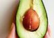 Cum poţi scăpa de celulită folosind un sâmbure de avocado