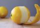 Ce se întâmplă cu sănătatea ta dacă mânânci coaja unei lămâi