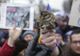 Bărbatul care a adus o cucuvea la protestul de la Cotroceni ar putea face închisoare 