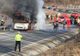 Autobuz cu pasageri, ÎN FLĂCĂRI. Traficul, blocat pe DN 14, timp de o oră - GALERIE FOTO 