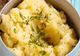 Reţetă delicioasă de piure de cartofi cu rozmarin şi usturoi