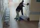 Panică în spital! Un pacient beat a bătut crunt o asistentă şi un medic pe holurile clinicii
