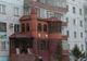 Nu i-a mai ajuns apartamentul. Cum și-a construit vecinul un castel...la bloc 