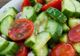 Cum slăbești cu salată de roșii și castraveți