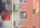 Un copil a ieşit pe geam la etajul 18 ca să scape din infernul care a cuprins blocul. Ce a urmat