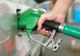 Scumpirea accizelor pentru carburanţi. Prețurile la pompă au depășit pragul de 5 lei/litru