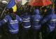Tensiuni între jandarmi și protestatari în Capitală: „Când o să vă taie cu sabia...”