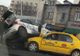 Accident grav în Bucureşti. Maşină de poliţie, răsturnată peste un taxi. Imagini de la faţa locului